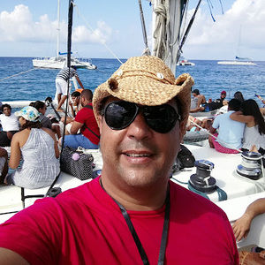 Meet your Posher, Eduardo